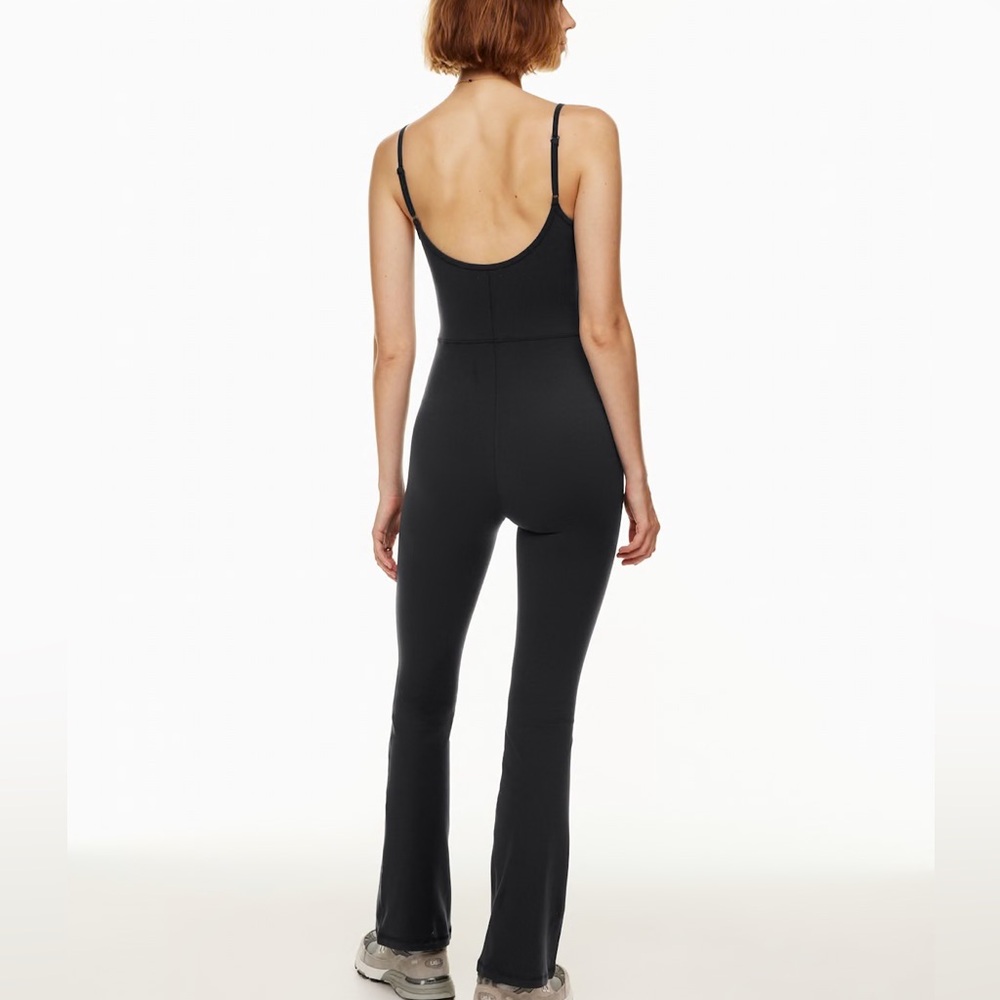 Aritzia Wilfred Free Black Divinity Kick Flare Jumpsuit
